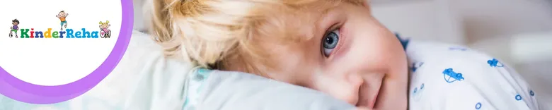 Höhenverstellbares Kinderpflegebett im Kinderzimmer